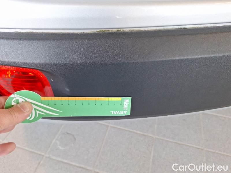  Fiat  Panda FIAT  / 2011 / 5P / BERLINA 1.2 69CV E6 EASY #32