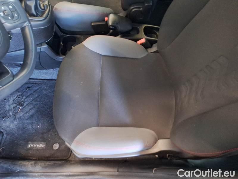  Fiat  Panda FIAT  / 2011 / 5P / BERLINA 1.2 69CV E6 EASY #60