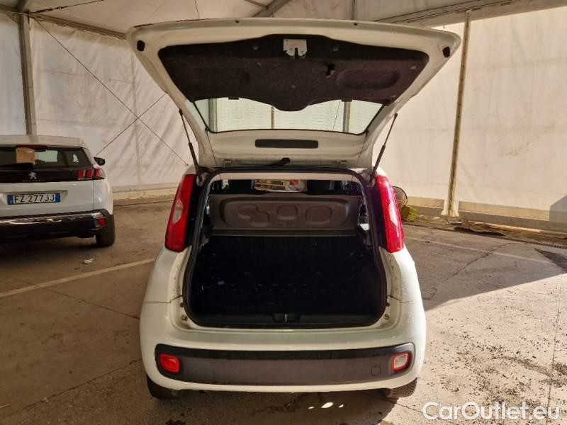  Fiat  Panda FIAT  / 2011 / 5P / BERLINA 1.2 69CV E6 EASY #5