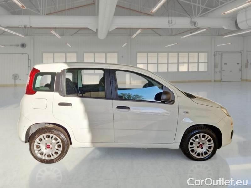  Fiat  Panda FIAT  / 2011 / 5P / BERLINA 1.2 69CV E6 EASY #7