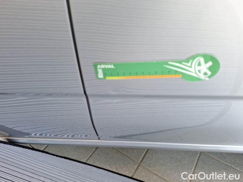  Fiat  Panda FIAT  / 2011 / 5P / BERLINA 1.2 69CV E6 EASY #38