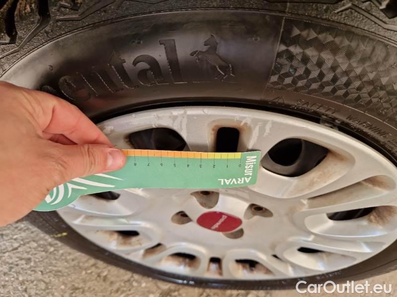  Fiat  Panda FIAT  / 2011 / 5P / BERLINA 1.2 69CV E6 EASY #53