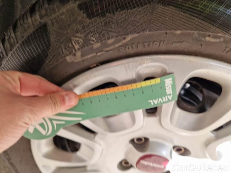  Fiat  Panda FIAT  / 2011 / 5P / BERLINA 1.2 69CV E6 EASY #55