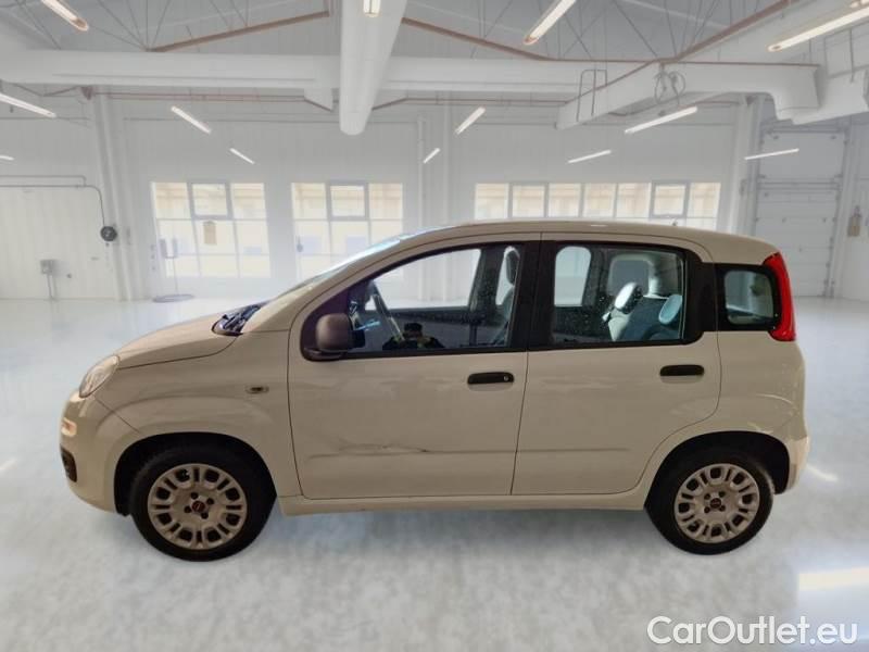  Fiat  Panda FIAT  / 2011 / 5P / BERLINA 1.2 69CV E6 EASY #8