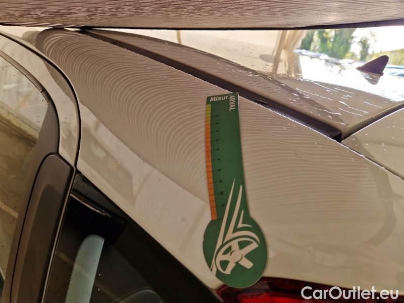  Fiat  Panda FIAT  / 2011 / 5P / BERLINA 1.2 69CV E6 EASY #25