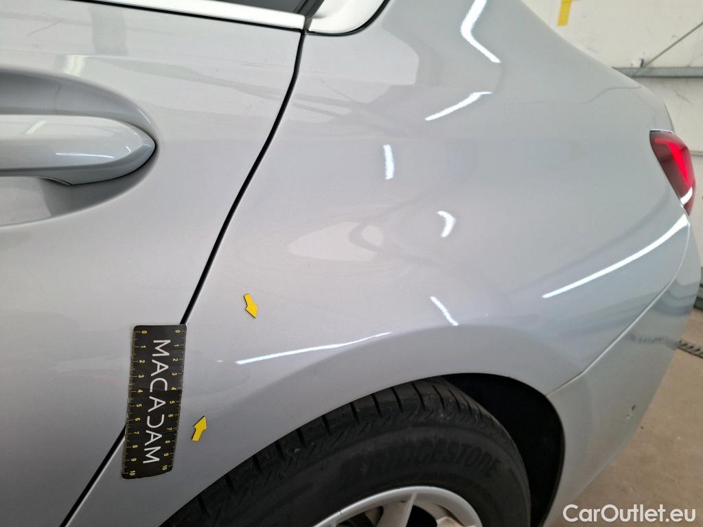  Bmw  Serie 3 BMW Série 3 Berline / 2018 / 4P / Berline 320d 190ch Business Design BVA8 #1