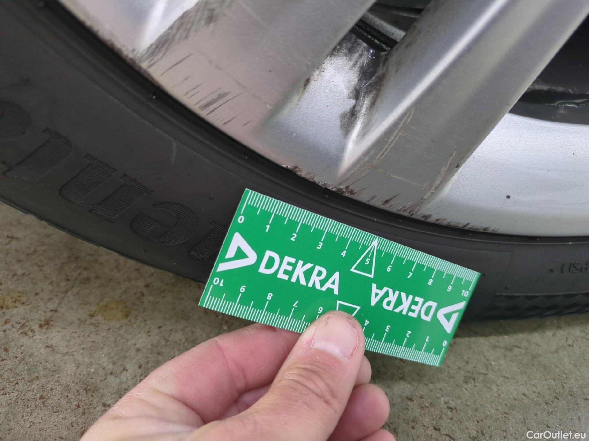  Bmw  Serie 2 Série 2 Gran Tourer 220 d xDrive Luxury Line 190CV BVA8 7 Sieges E6dT #3