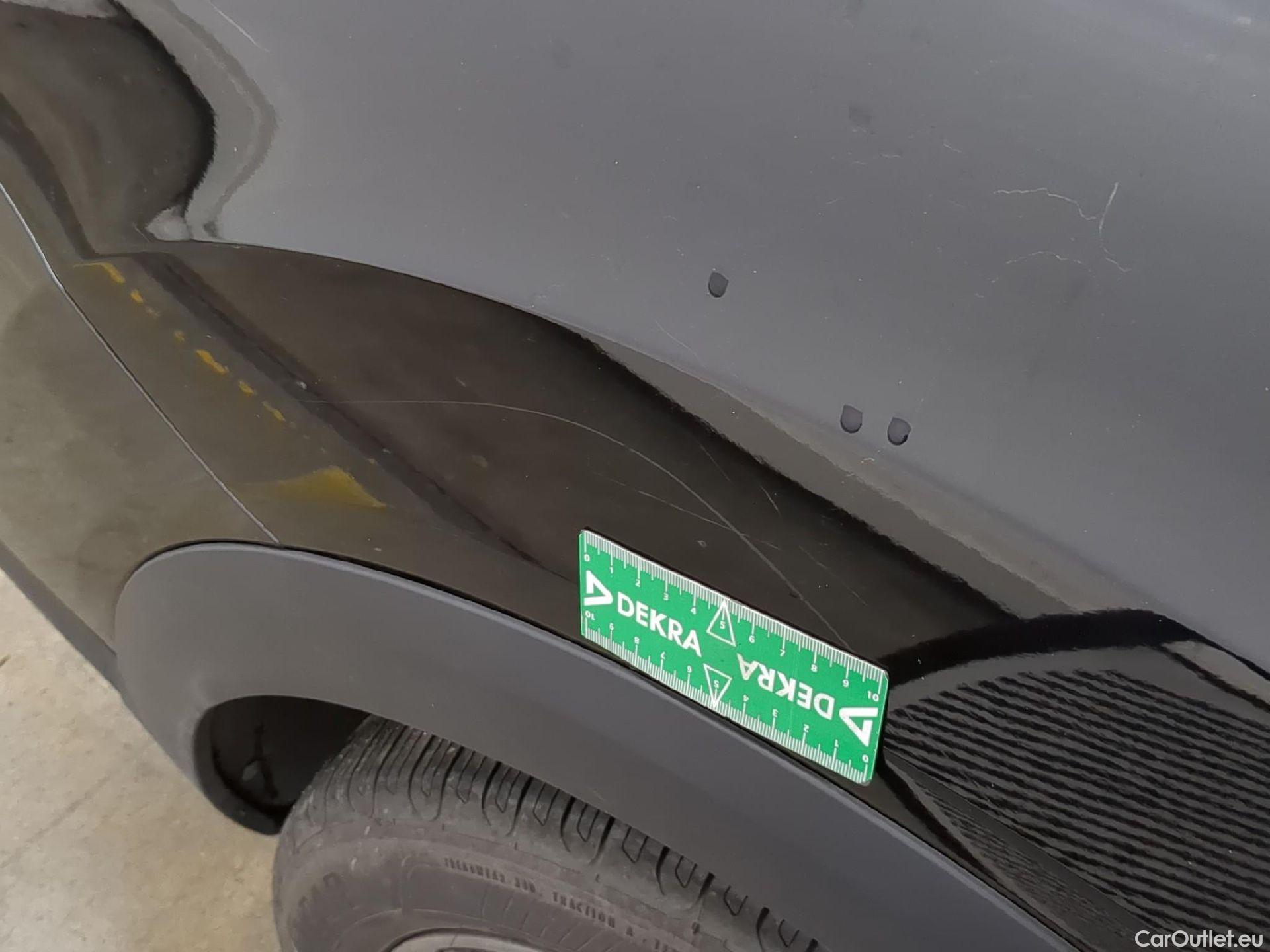  Citroen  C4 CITROEN  X / 2022 / 4P / Berline PureTech 130 S&S EAT8 Feel Pack #10