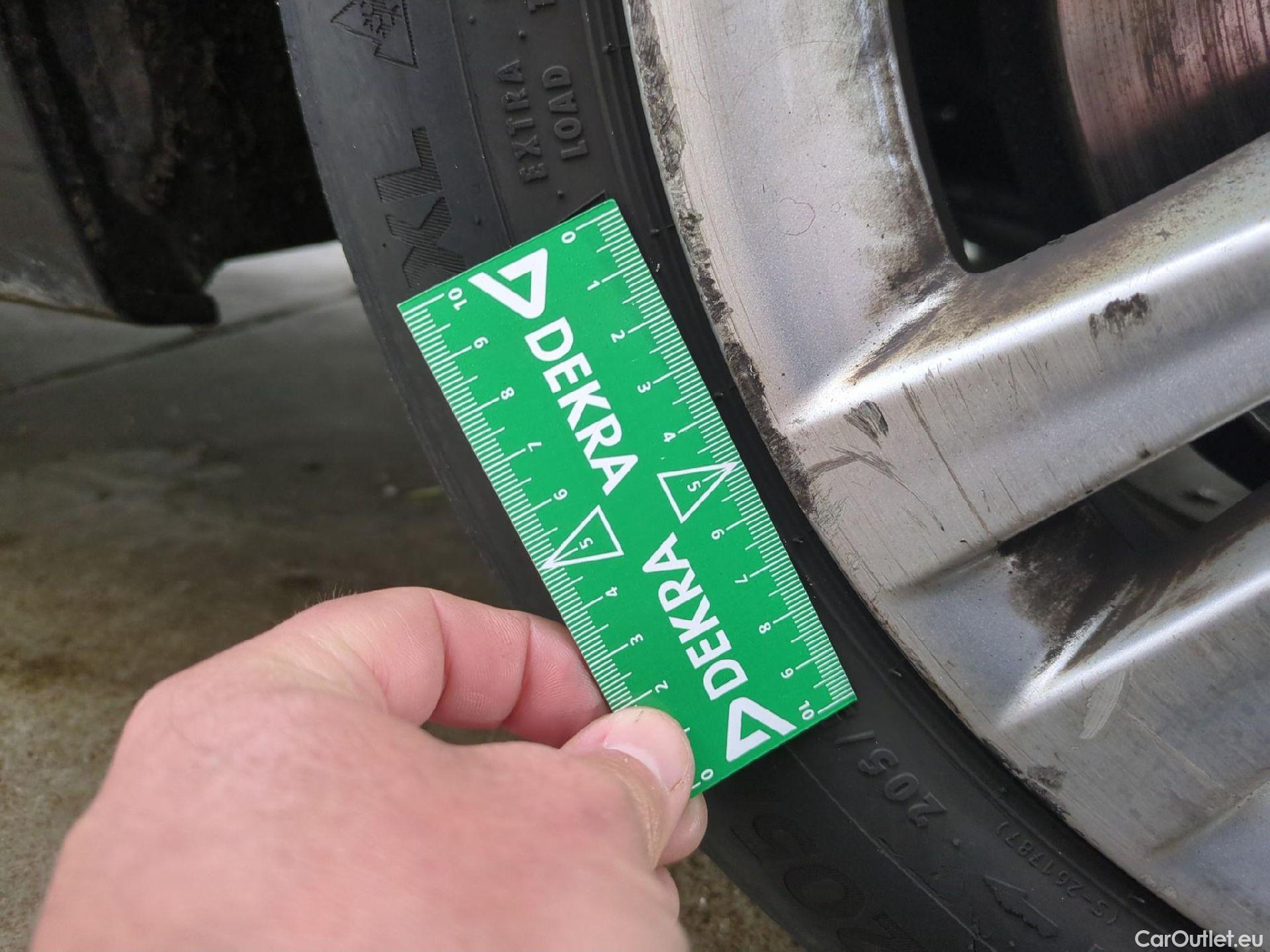  Bmw  Serie 2 Série 2 Gran Tourer 220 d xDrive Luxury Line 190CV BVA8 7 Sieges E6dT #33