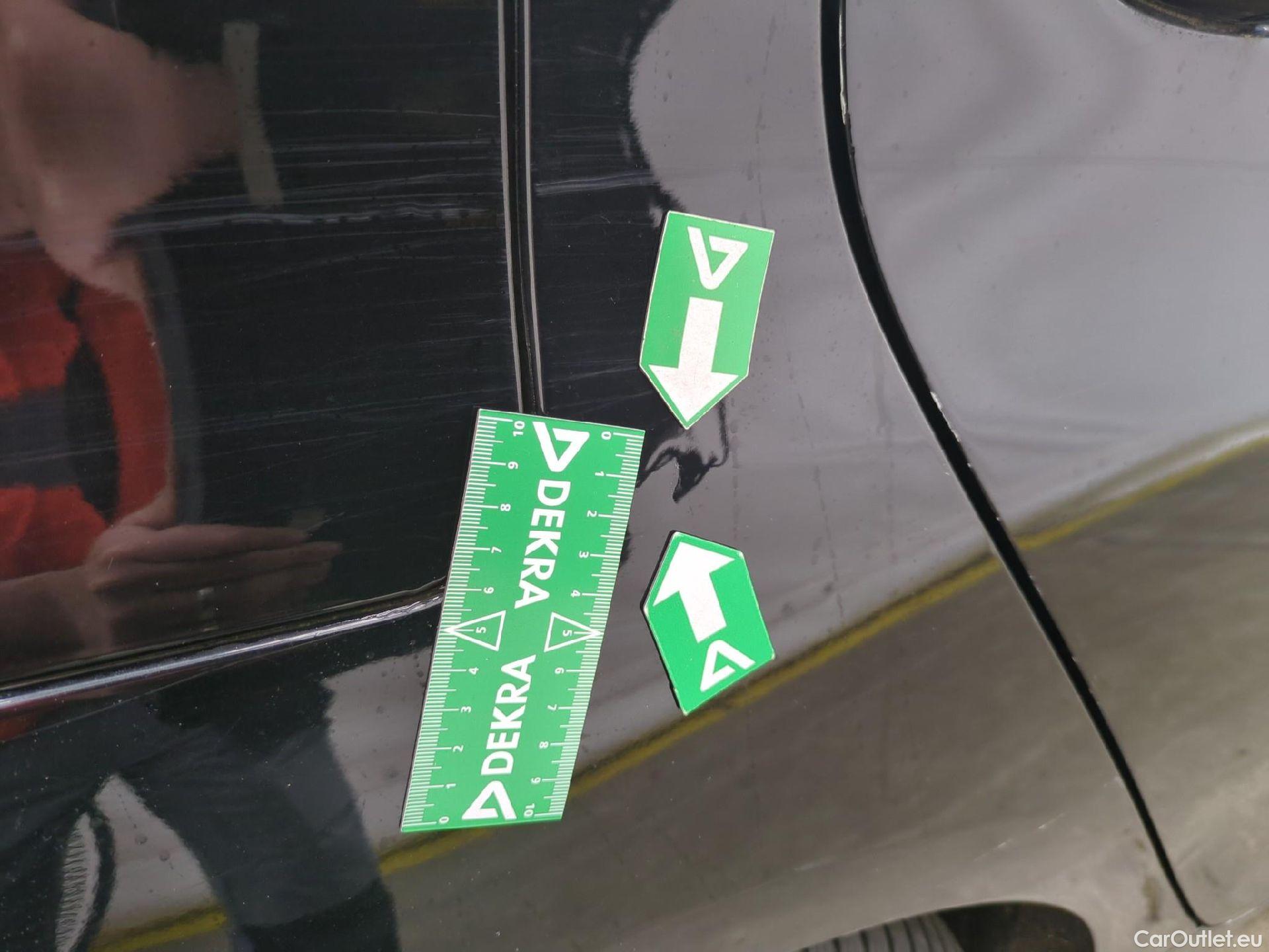  Bmw  Serie 2 Série 2 Gran Tourer 220 d xDrive Luxury Line 190CV BVA8 7 Sieges E6dT #99