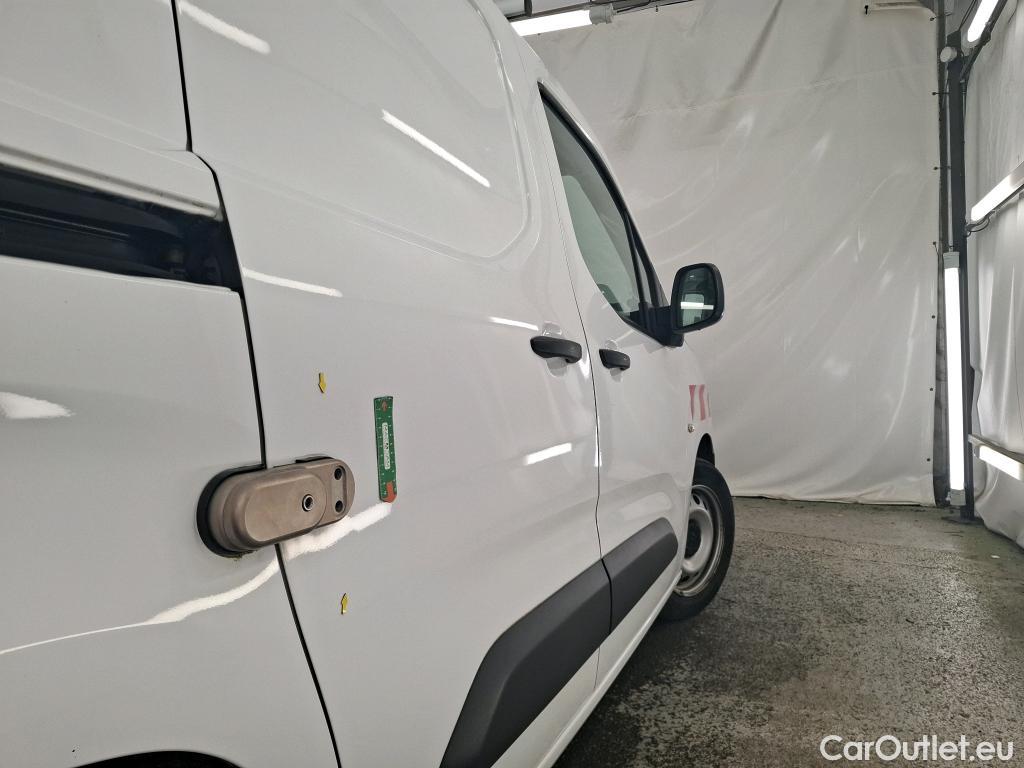  Citroen  Berlingo  Fourgon Club M 1000 1.2 PureTech 130CV BVA8 E6d #4