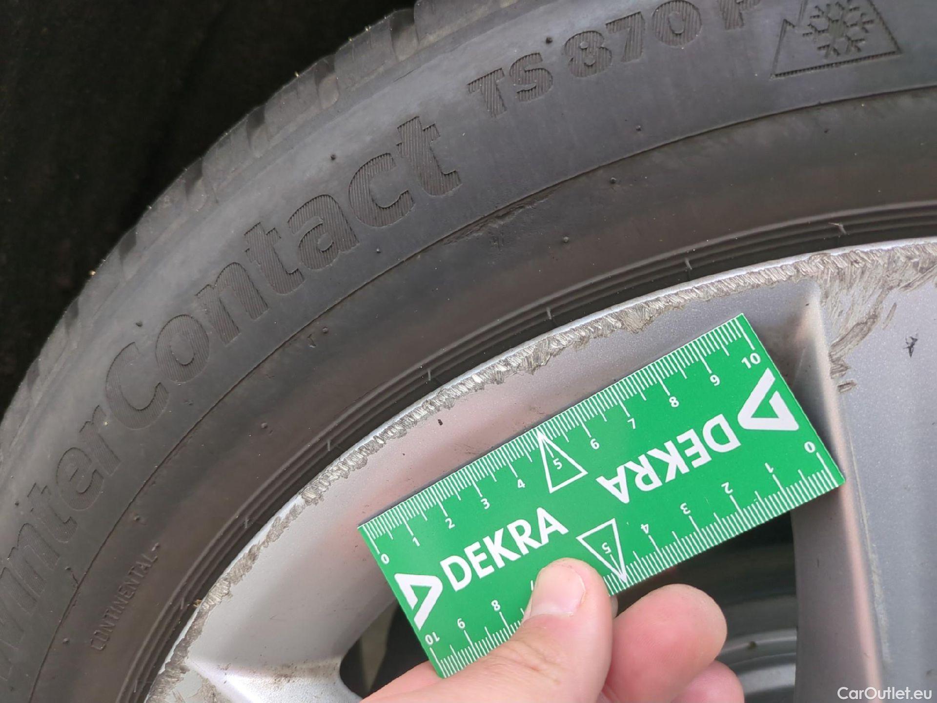  Bmw  Serie 2 Série 2 Gran Tourer 220 d xDrive Luxury Line 190CV BVA8 7 Sieges E6dT #26