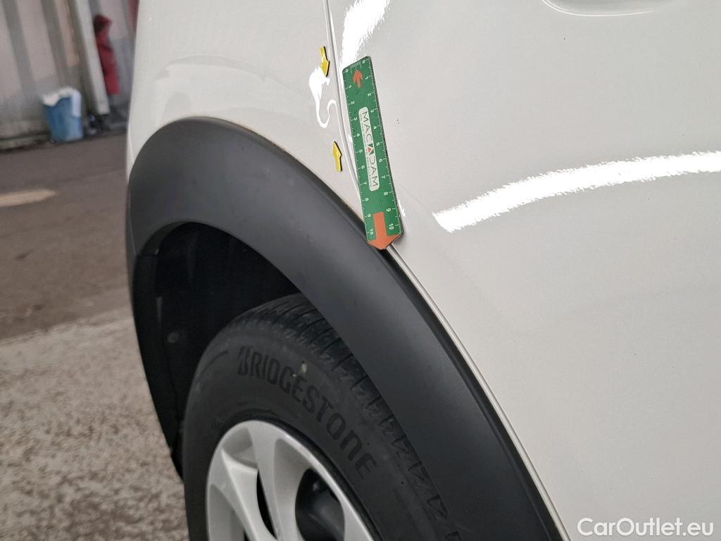  Citroen  C3  Société Feel 1.2 PureTech 80CV BVM5 E6d #13