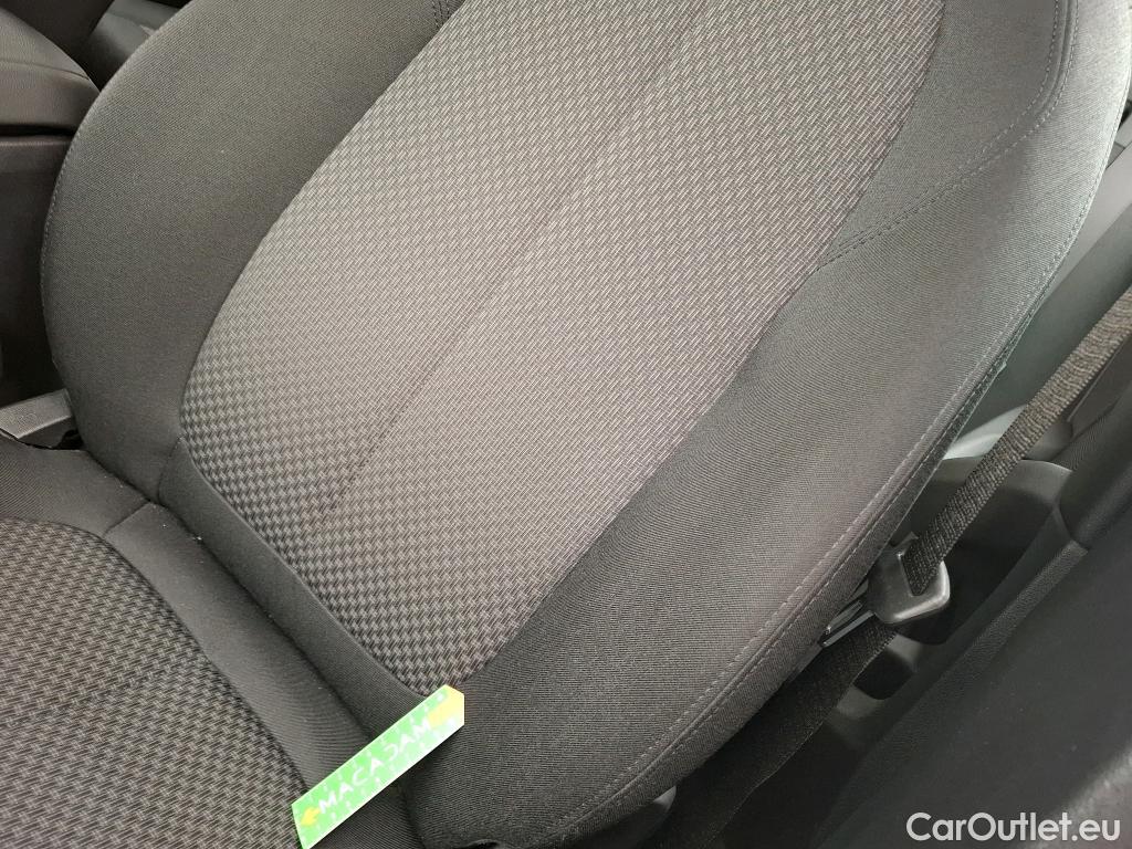  Bmw  Serie 1 BMW Série 1 / 2019 / 5P / Berline 116i Business Design #16