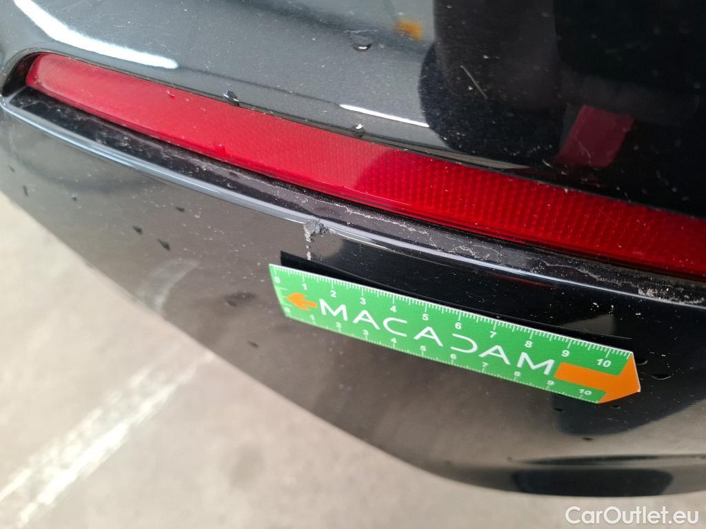  Bmw  Serie 1 BMW Série 1 / 2019 / 5P / Berline 116i Business Design #4