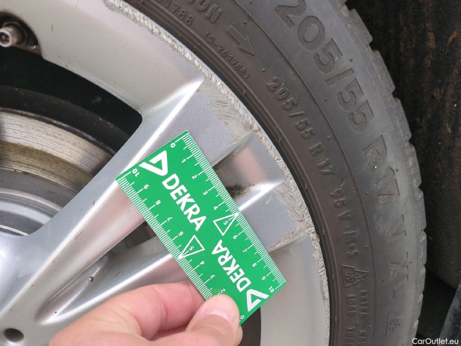  Bmw  Serie 2 Série 2 Gran Tourer 220 d xDrive Luxury Line 190CV BVA8 7 Sieges E6dT #23