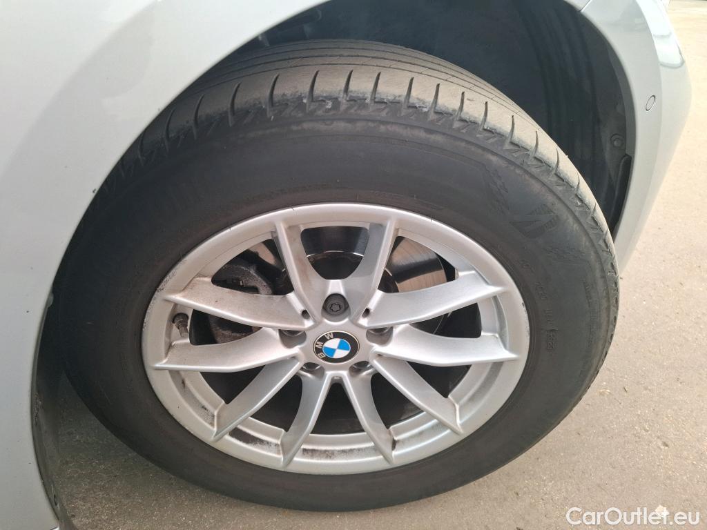  Bmw  Serie 3 BMW Série 3 Berline / 2018 / 4P / Berline 320d 190ch Business Design BVA8 #17