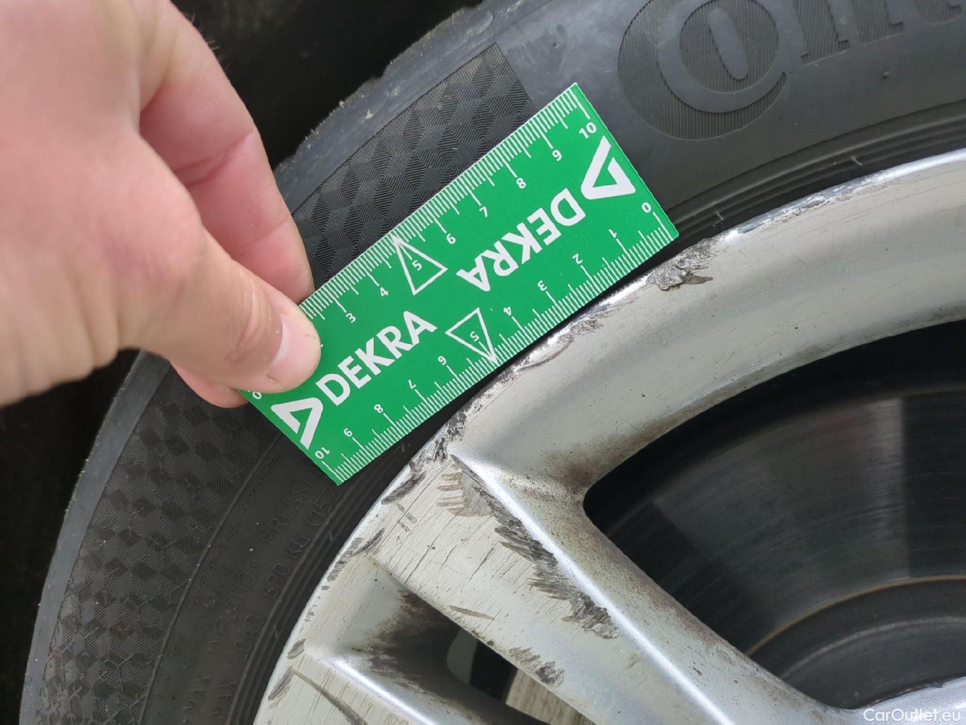  Bmw  Serie 2 Série 2 Gran Tourer 220 d xDrive Luxury Line 190CV BVA8 7 Sieges E6dT #35