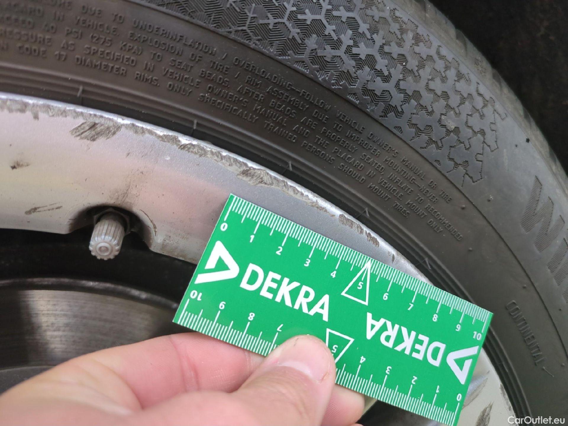  Bmw  Serie 2 Série 2 Gran Tourer 220 d xDrive Luxury Line 190CV BVA8 7 Sieges E6dT #12