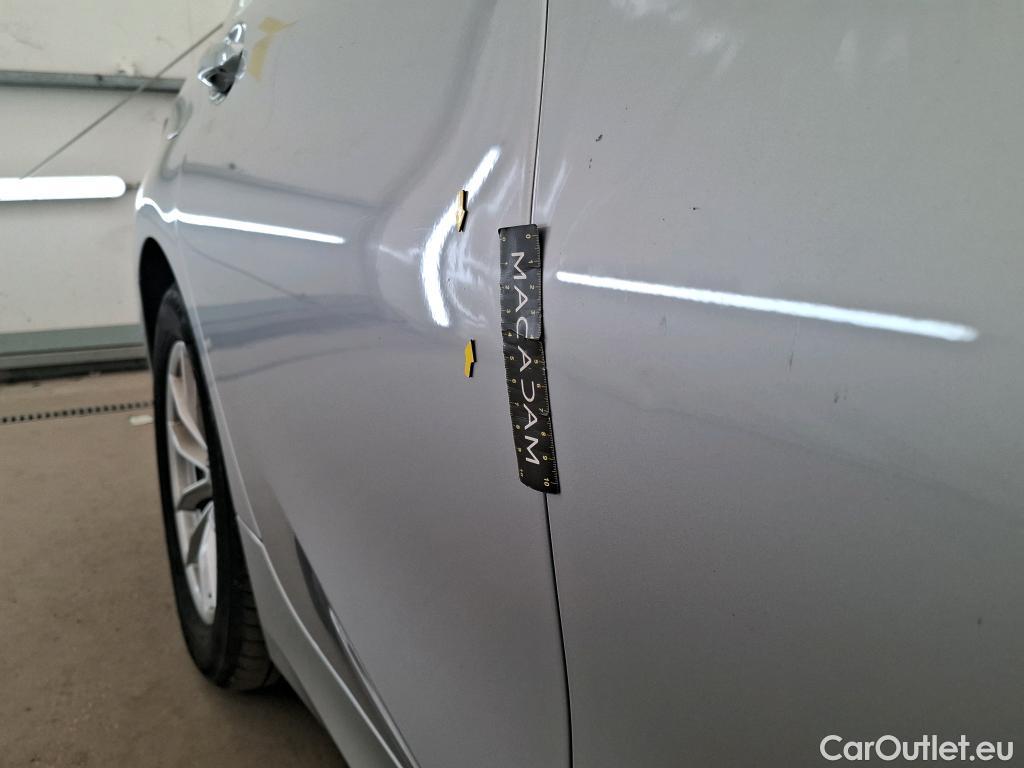  Bmw  Serie 3 BMW Série 3 Berline / 2018 / 4P / Berline 320d 190ch Business Design BVA8 #26