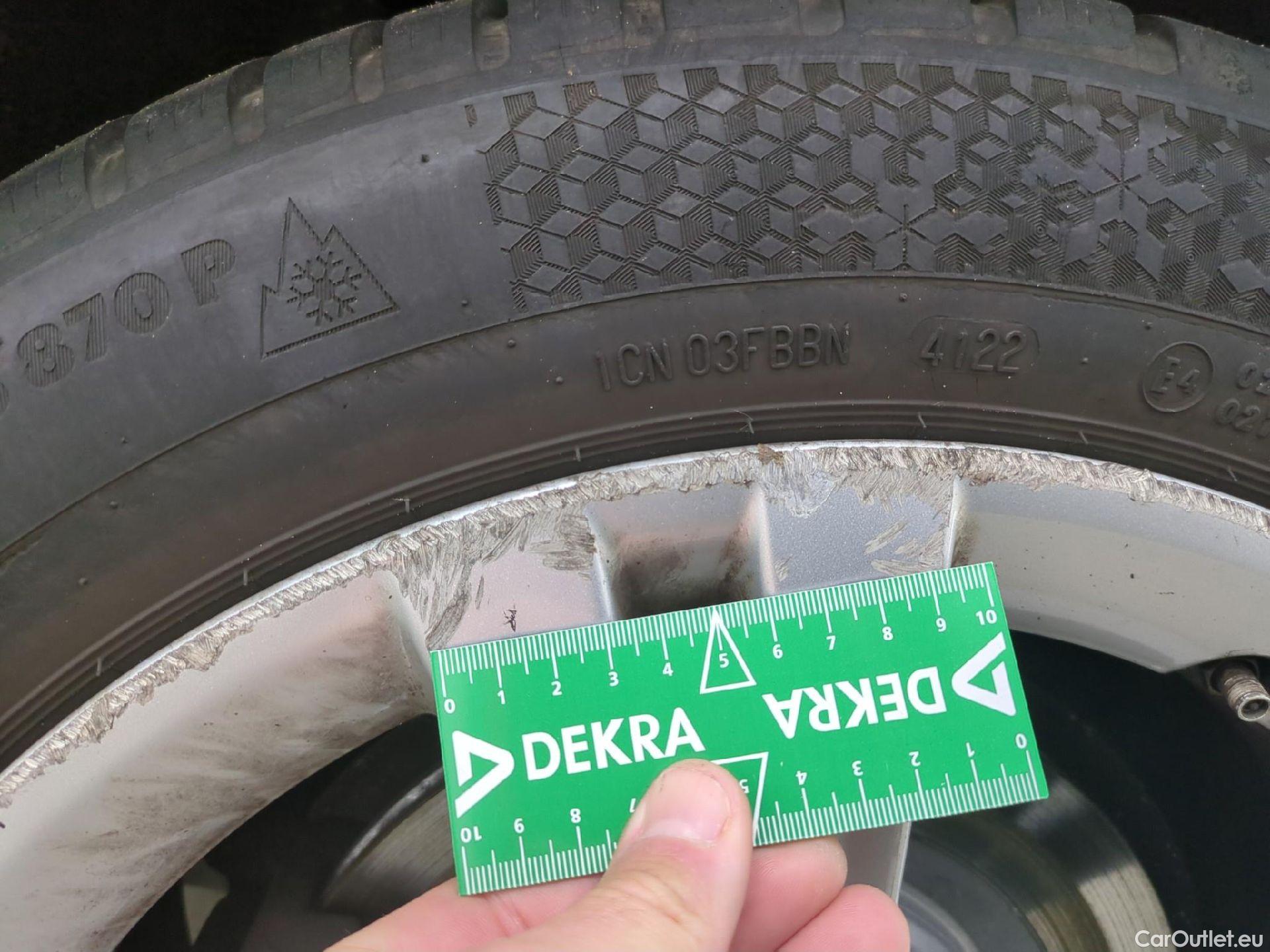  Bmw  Serie 2 Série 2 Gran Tourer 220 d xDrive Luxury Line 190CV BVA8 7 Sieges E6dT #21