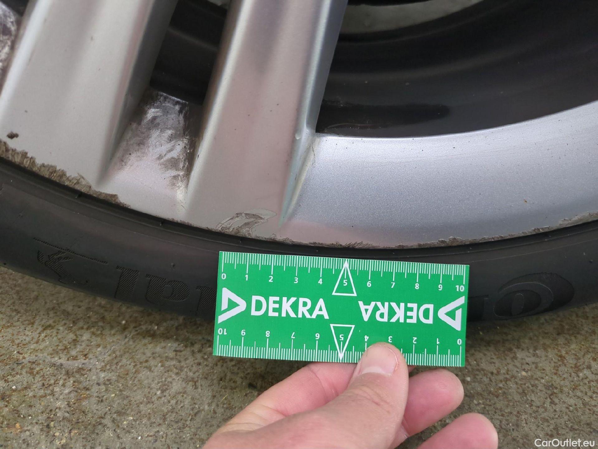  Bmw  Serie 2 Série 2 Gran Tourer 220 d xDrive Luxury Line 190CV BVA8 7 Sieges E6dT #27