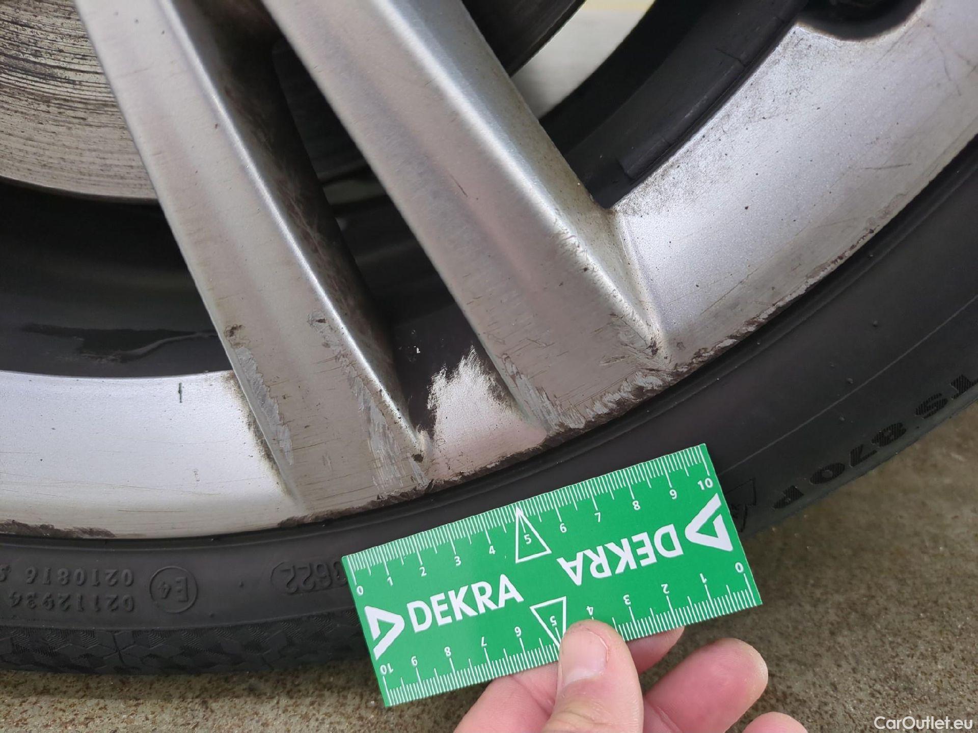  Bmw  Serie 2 Série 2 Gran Tourer 220 d xDrive Luxury Line 190CV BVA8 7 Sieges E6dT #31