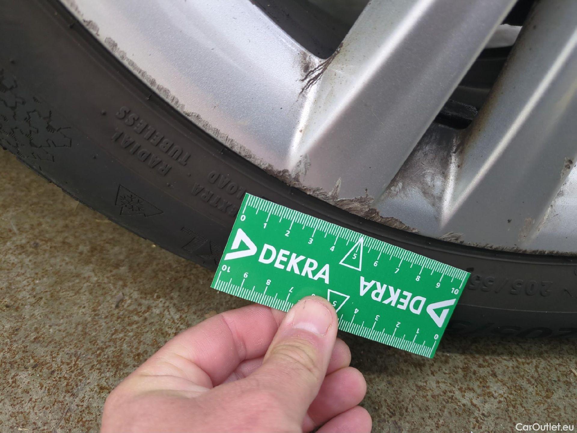  Bmw  Serie 2 Série 2 Gran Tourer 220 d xDrive Luxury Line 190CV BVA8 7 Sieges E6dT #13