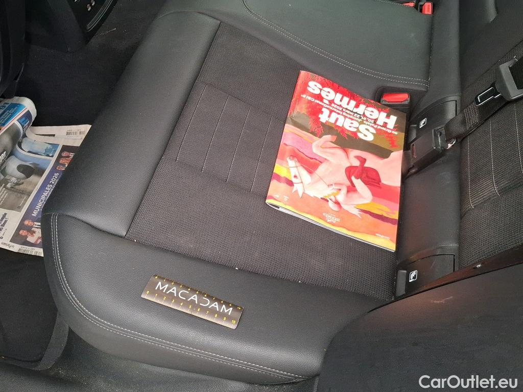  Bmw  Serie 3 BMW Série 3 Berline / 2018 / 4P / Berline 320d 190ch Business Design BVA8 #30