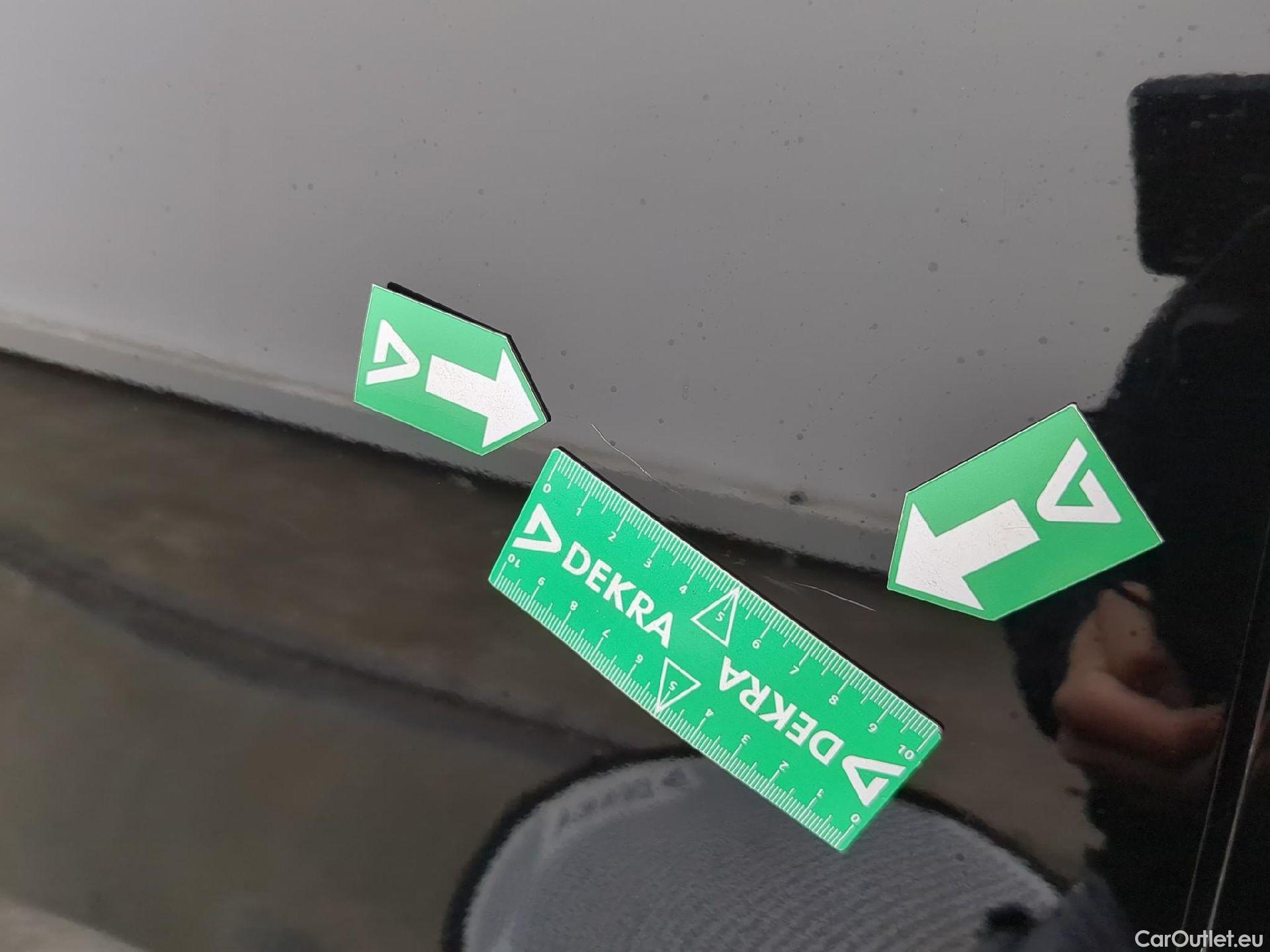  Citroen  C4  X Plus 1.2 PureTech 130CV BVA8 6E #5