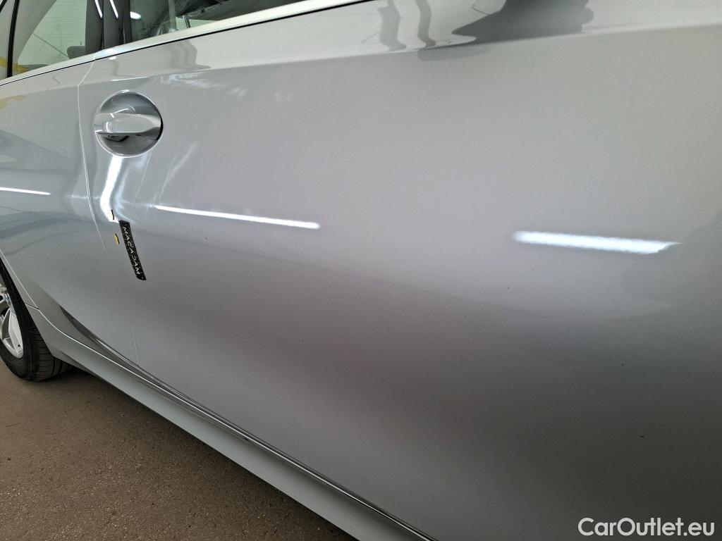  Bmw  Serie 3 BMW Série 3 Berline / 2018 / 4P / Berline 320d 190ch Business Design BVA8 #11