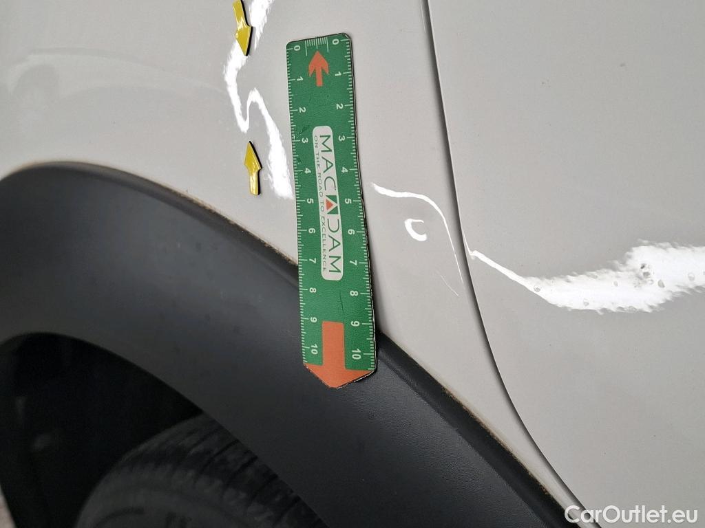  Citroen  C3  Société Feel 1.2 PureTech 80CV BVM5 E6d #15