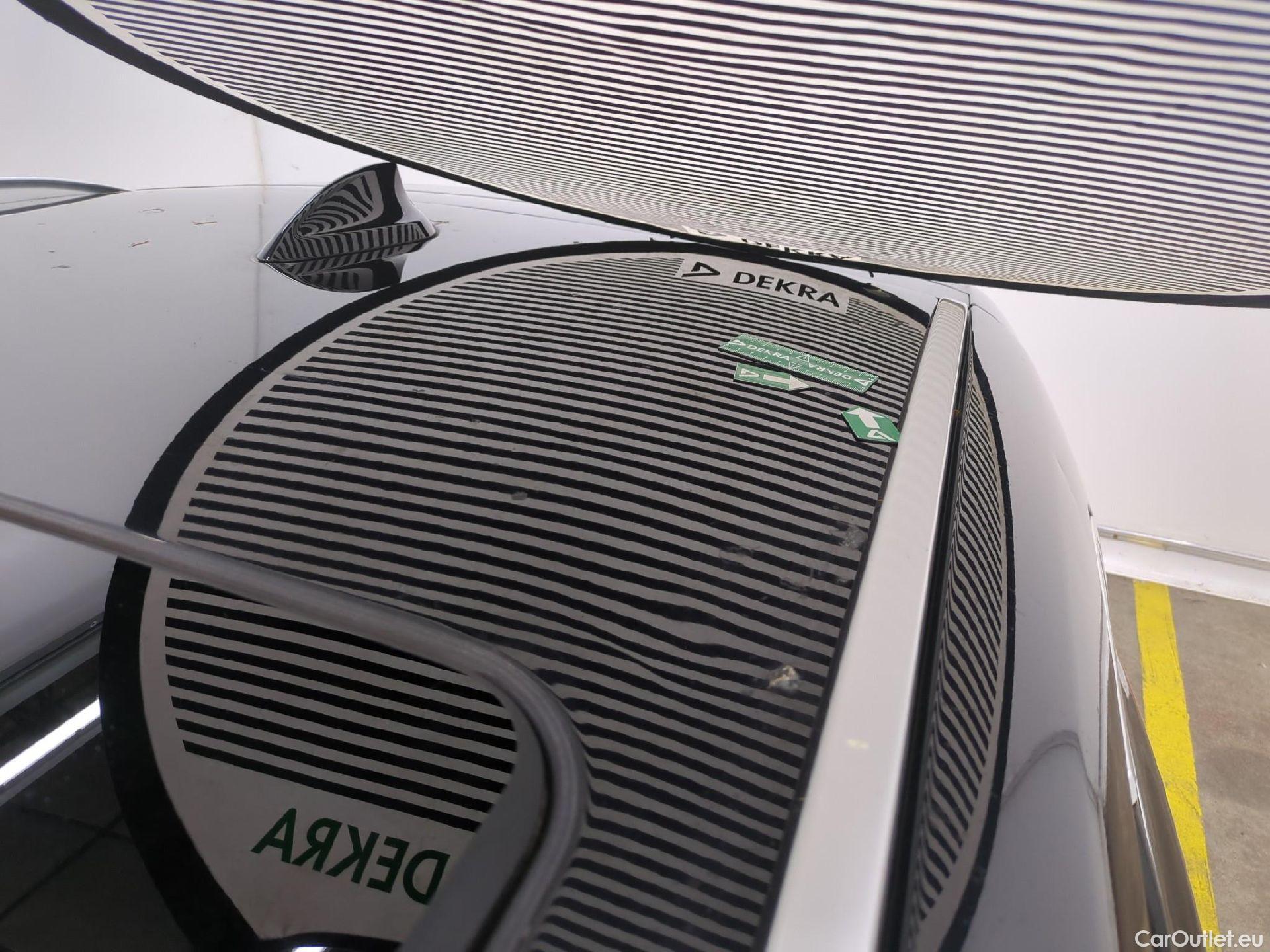  Bmw  Serie 2 Série 2 Gran Tourer 220 d xDrive Luxury Line 190CV BVA8 7 Sieges E6dT #79