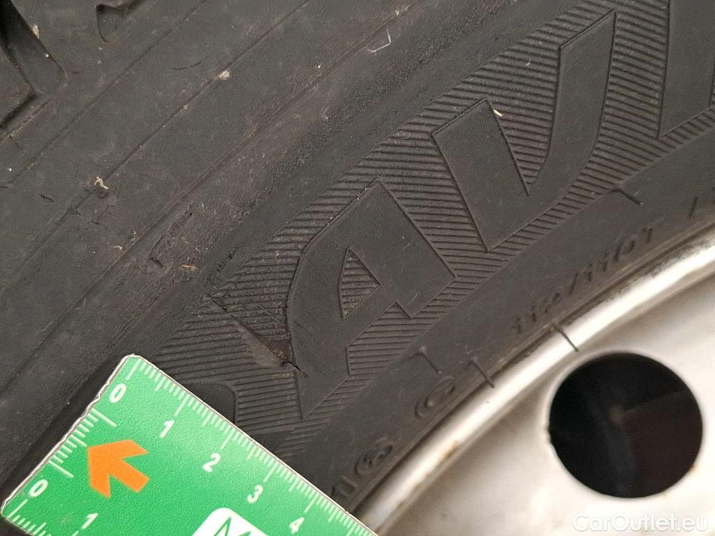  Renault  Master  III Fourgon L2H2 3 5 Confort dCi 135CV BVM6 E6dT #11