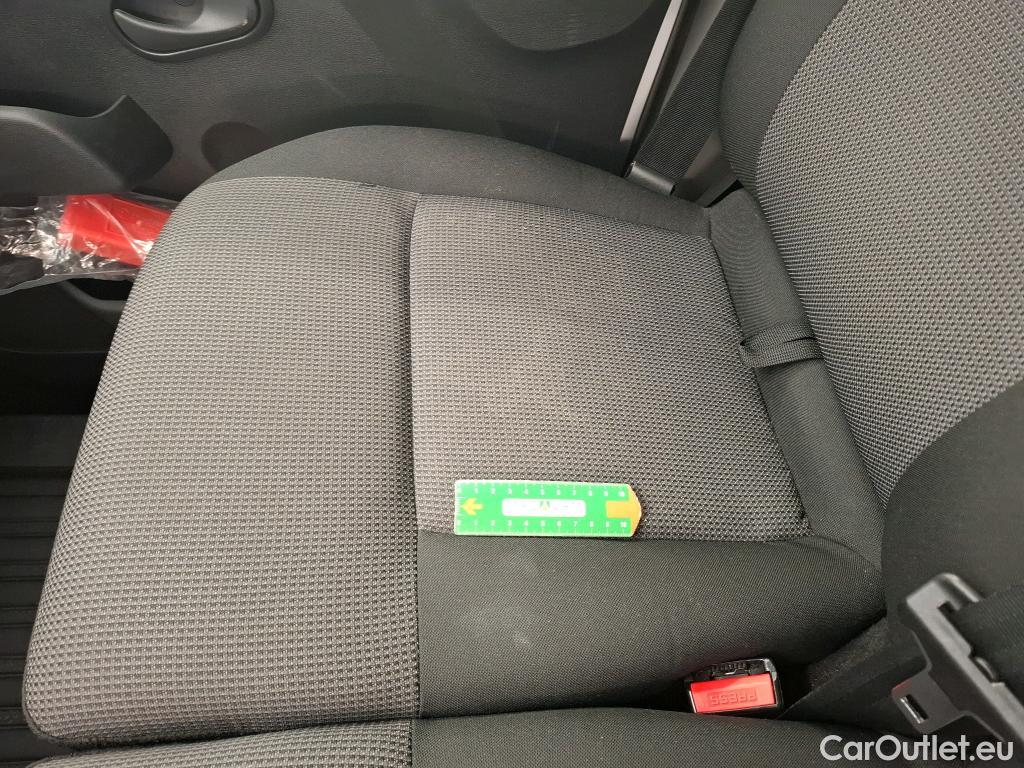  Renault  Master  III Fourgon L2H2 3 5 Confort dCi 135CV BVM6 E6dT #16