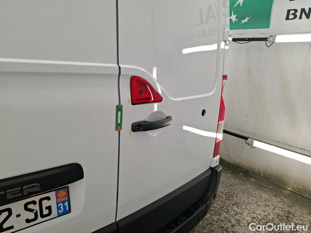 Renault  Master  III Fourgon L2H2 3 5 Confort dCi 135CV BVM6 E6dT #1