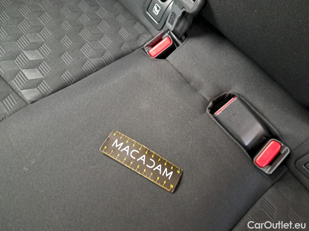  Toyota  Yaris TOYOTA  / 2019 / 5P / Berline 120 VVT-i Dynamic Business #15