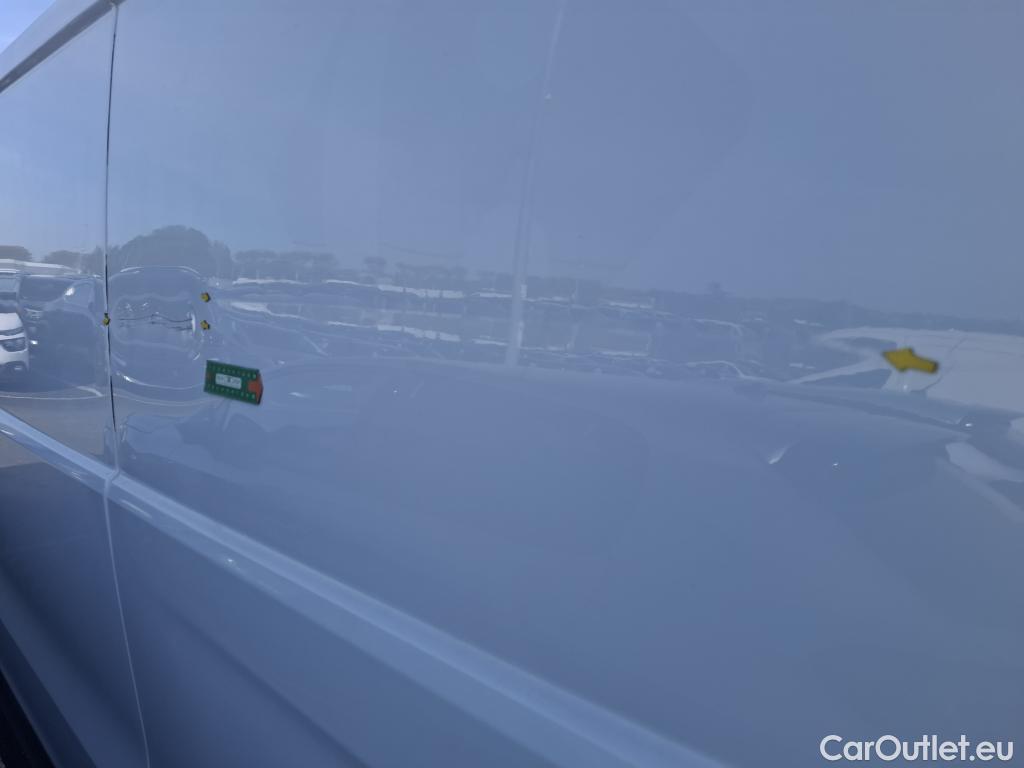  Renault  Trafic  Fourgon L2H1 3T Grand Confort 2.0 dCi 130CV BVM6 E6d #6