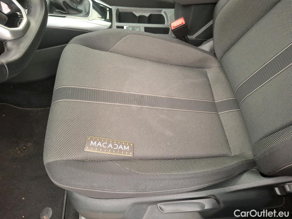  Volkswagen  T-ROC VOLKSWAGEN  / 2021 / 5P / SUV 2.0 TDI 150 LIFE PLUS DSG7 #12