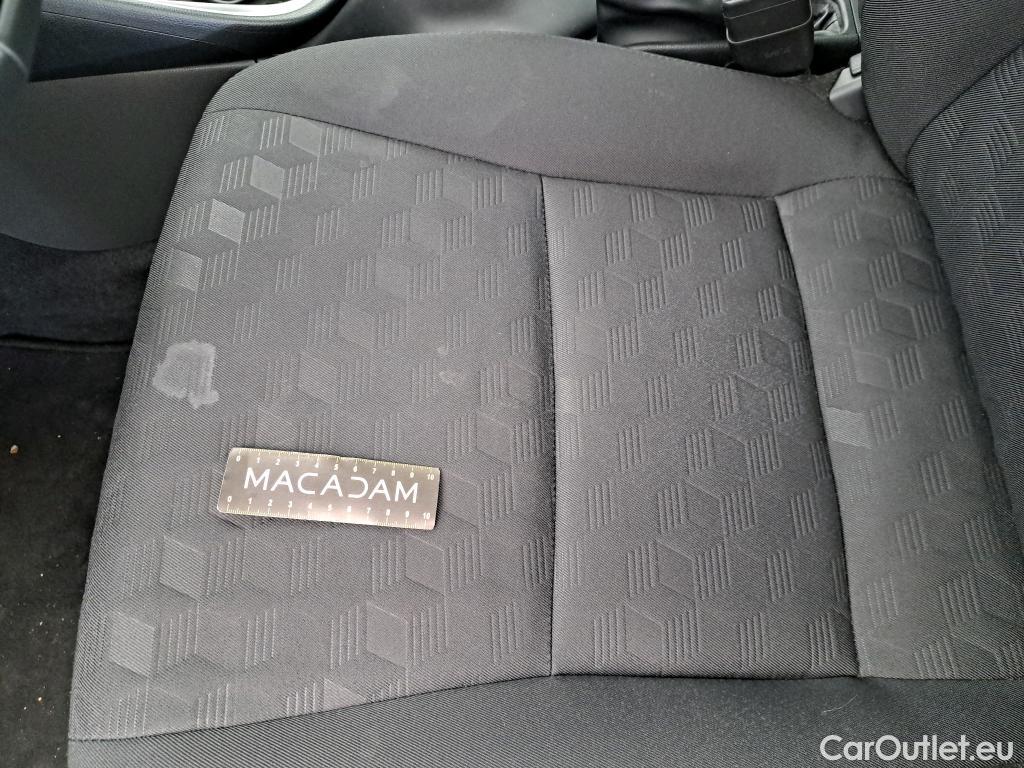  Toyota  Yaris TOYOTA  / 2019 / 5P / Berline 120 VVT-i Dynamic Business #17