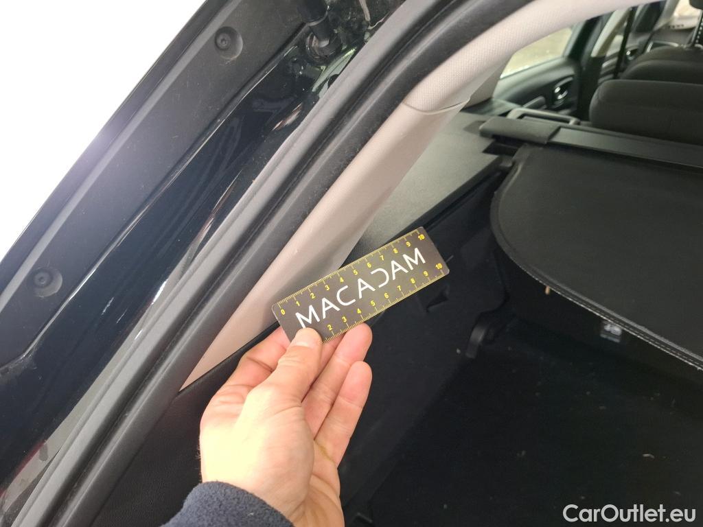  Renault  Megane  IV Estate Business 1.5 dCi 115CV BVM6 E6d #41