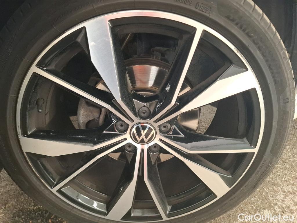  Volkswagen  Tiguan VOLKSWAGEN  / 2020 / 5P / SUV 2.0 TDI 150 DSG7 R-Line Exclusive #19