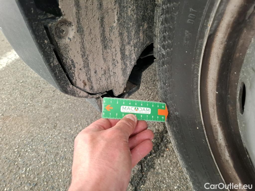  Renault  Trafic  Fourgon L2H1 3T Grand Confort 2.0 dCi 130CV BVM6 E6d #39