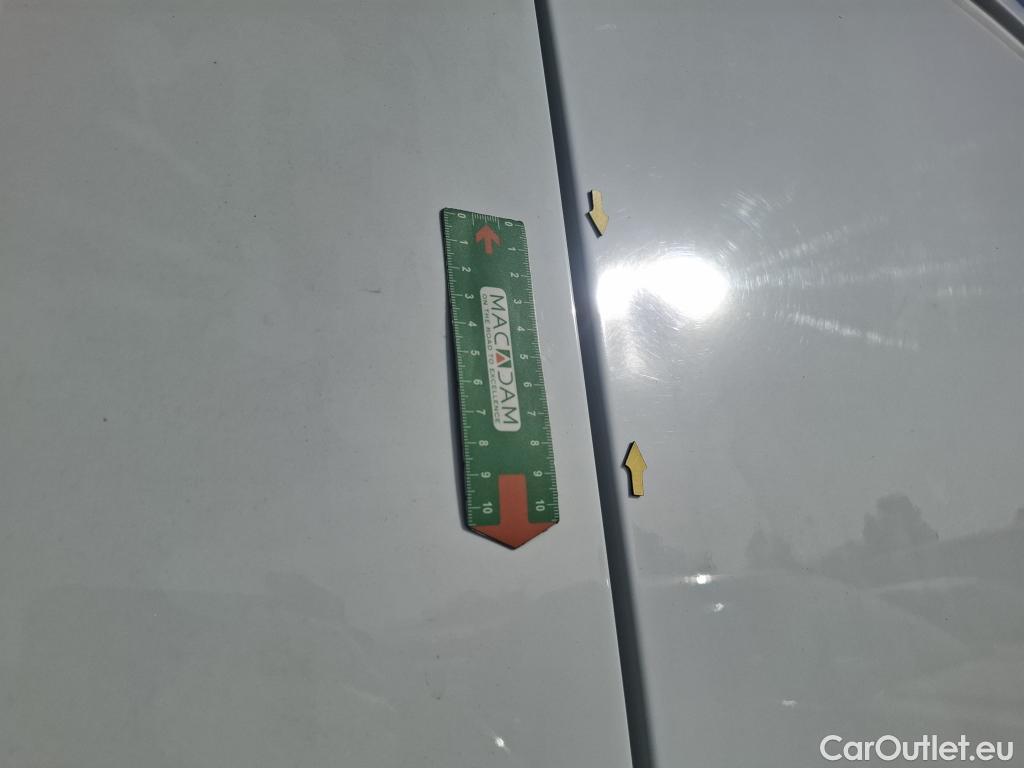  Renault  Trafic  Fourgon L2H1 3T Grand Confort 2.0 dCi 130CV BVM6 E6d #32