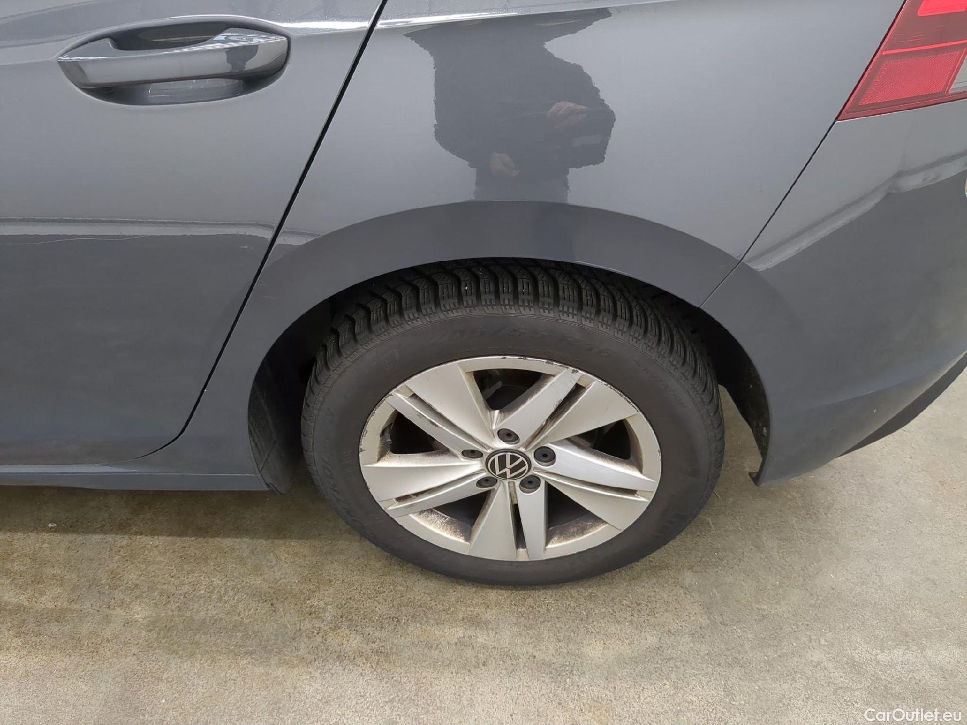  Volkswagen  Golf  VOLKSWAGEN / 2020 / 5P / Berline 2.0 TDI SCR 115 DSG7 Life Busi #17