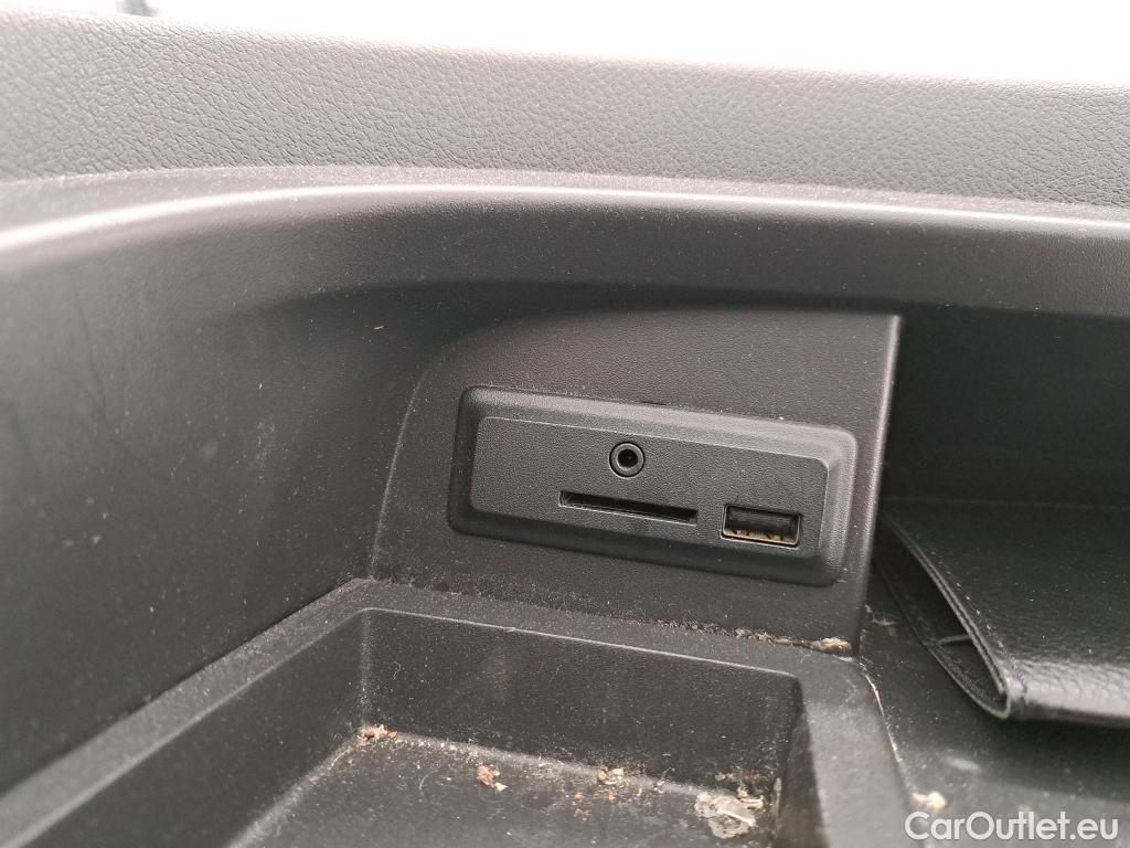  Renault  Trafic RENAULT  4p Combi Zen L2 Energy dCi 125 8 places #17