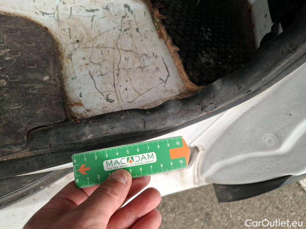  Renault  Trafic  Fourgon L2H1 3T Grand Confort 2.0 dCi 130CV BVM6 E6d #53