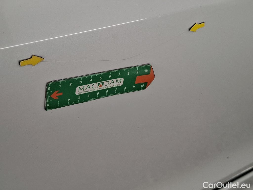  Volkswagen  Tiguan VOLKSWAGEN  / 2020 / 5P / SUV 2.0 TDI 150 DSG7 R-Line Exclusive #8