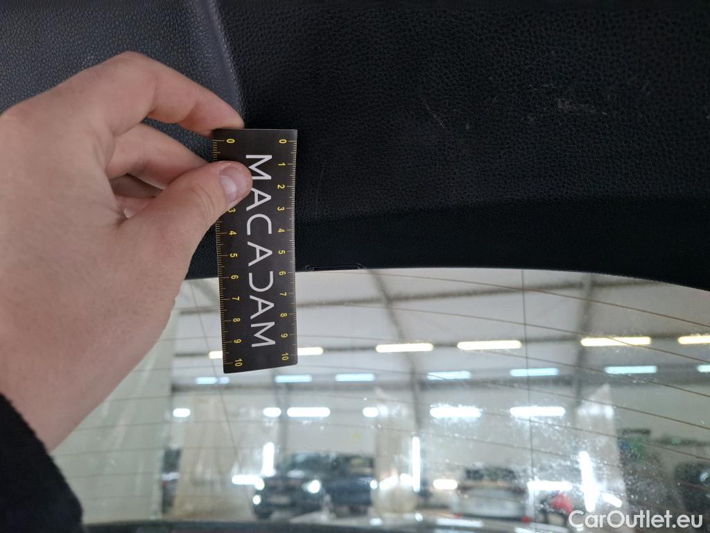  Toyota  Corolla TOYOTA  Touring Sports / 2018 / 5P / Break Hybride 122h Dynamic Business Stage Acad #32