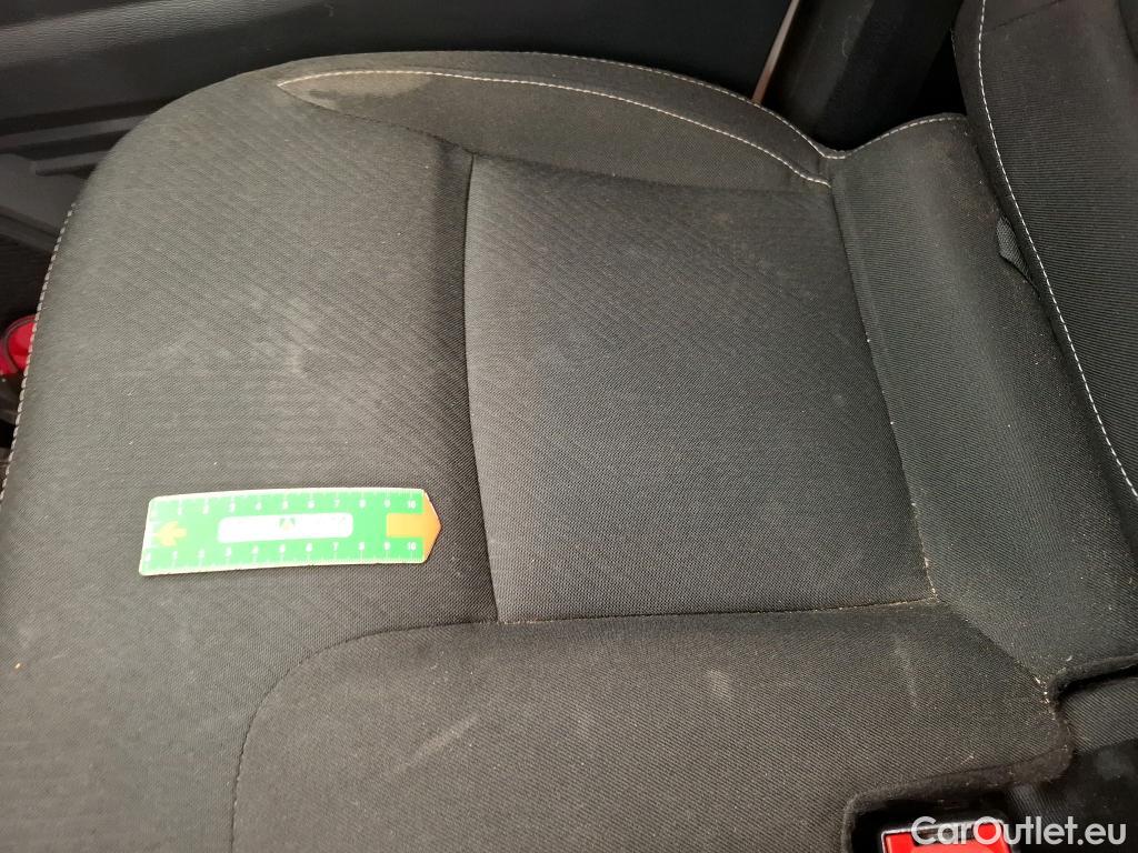  Renault  Trafic  Fourgon L2H1 3T Grand Confort 2.0 dCi 130CV BVM6 E6d #61